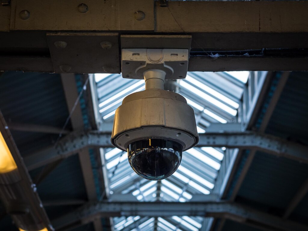 Industrial wireless CCTV camera system in Manchester: when wireless helps, and when it’s a false economy