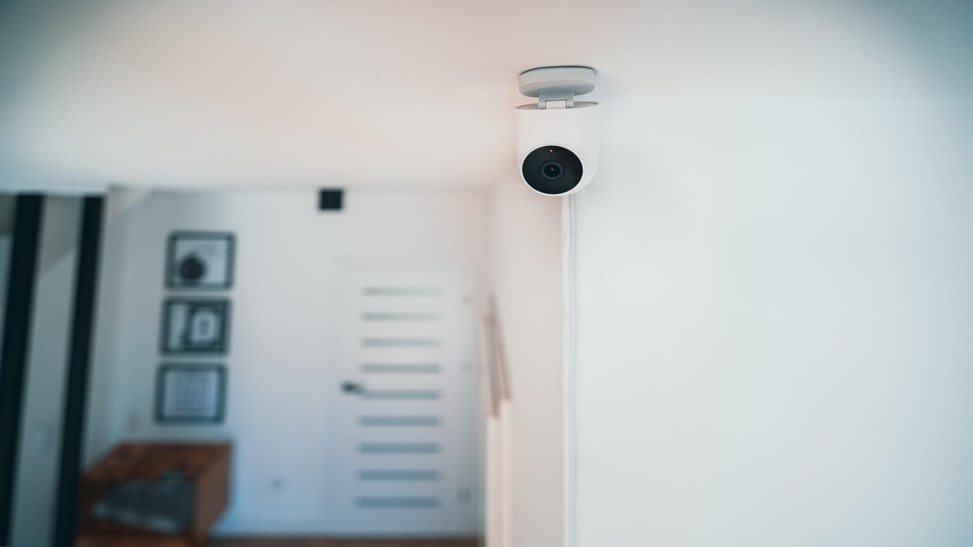 Choosing the best wireless CCTV system for your home is more than just a security upgrade—it’s peace of mind.